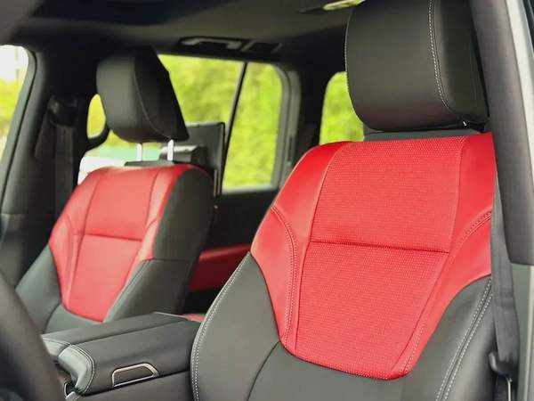 Toyota Land Cruiser VXR