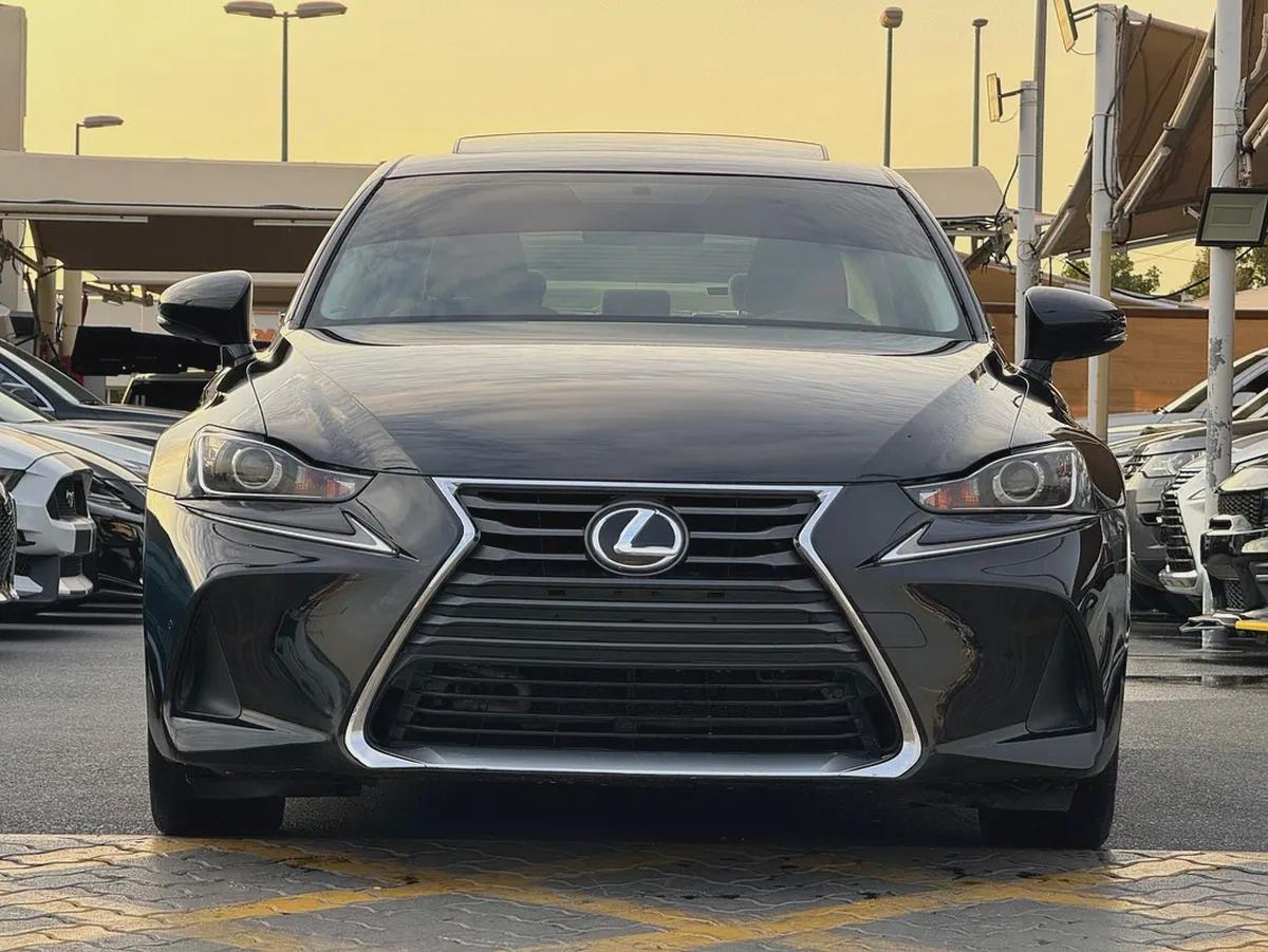 لكزس IS300 موديل 2019 خليجى فل اوبشن بحاله الوكاله-0-0