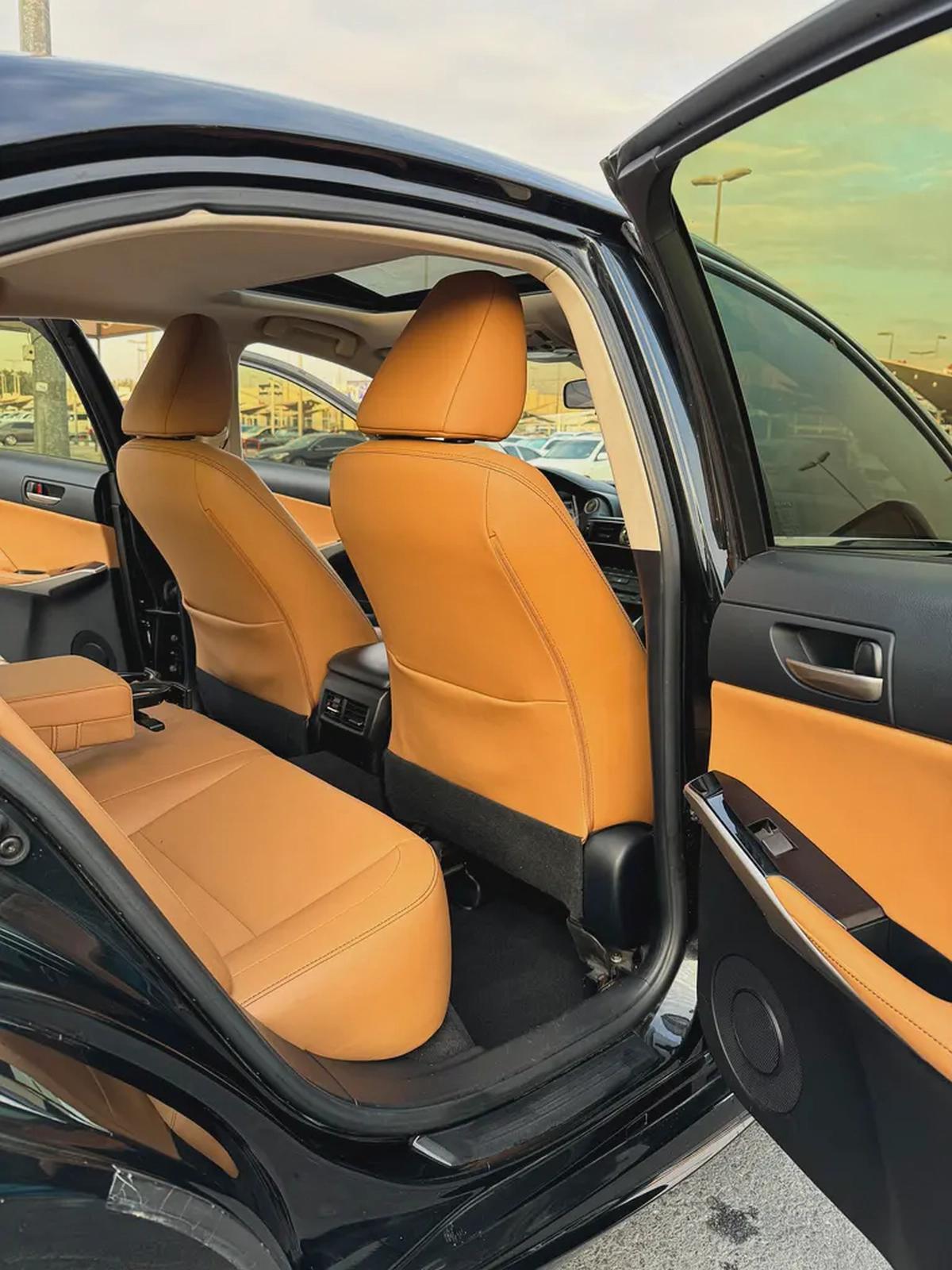 لكزس IS300 موديل 2019 خليجى فل اوبشن بحاله الوكاله-17-17