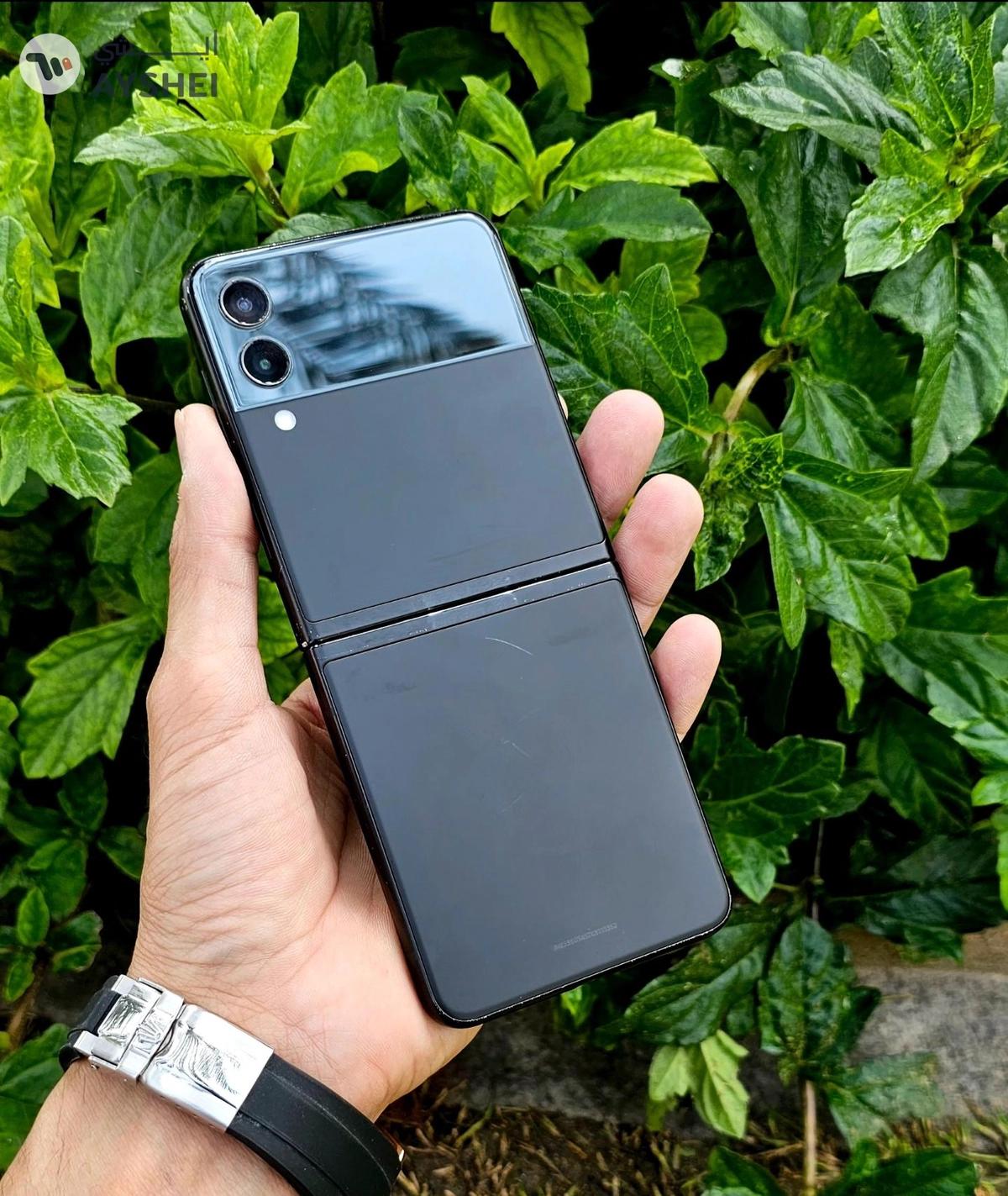 Samsung Galaxy Flip3 Perfect Condition Original-1-portrait