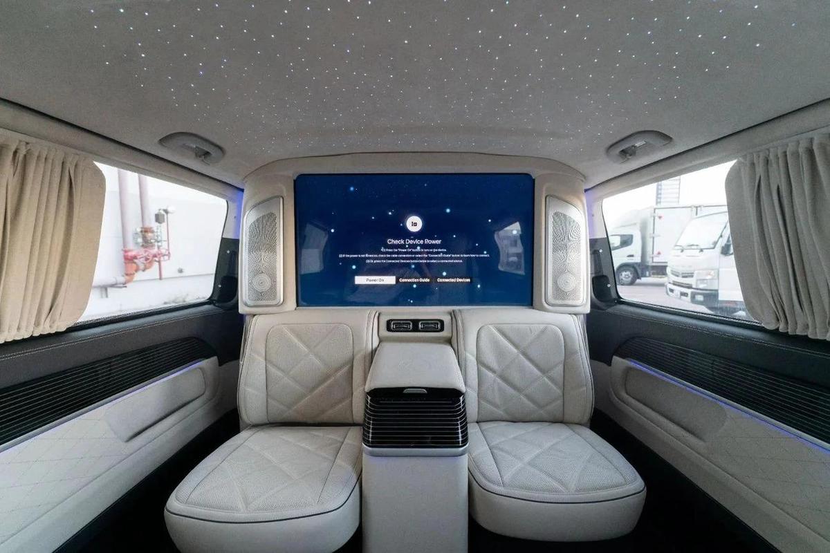 New Mercedes-Benz V 300 2026-21-21