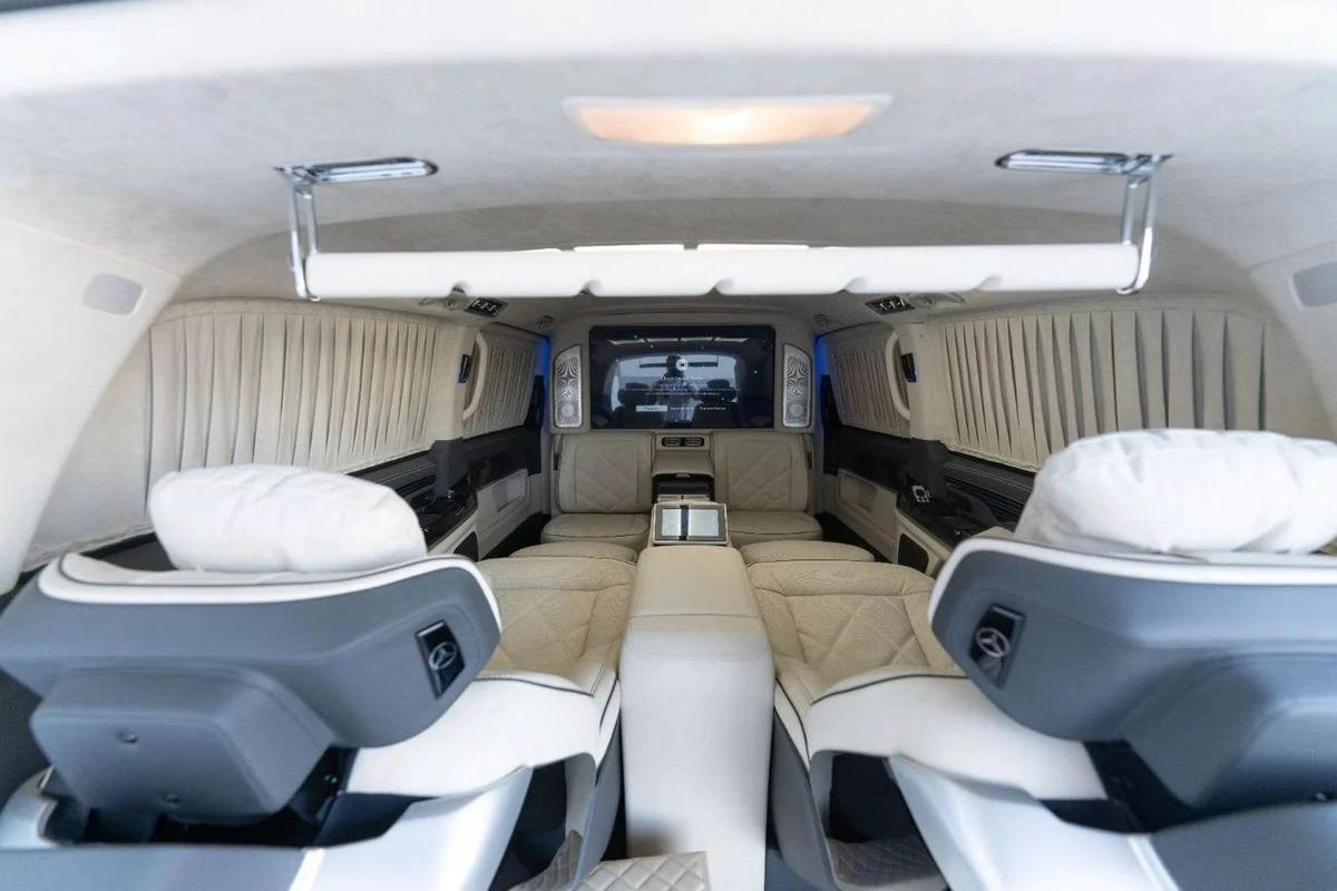 New Mercedes-Benz V 300 2026-10-10