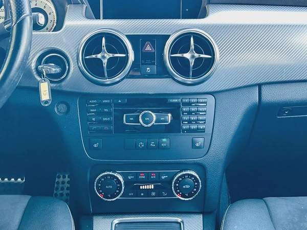 BENZ GLK350 | 2014 | LOW MILEAGE | CLEAN CAR | FRESH JAPAN IMPORT