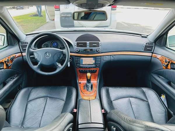 BENZ E240 | 2002 | CLEAN CAR FRESH JAPAN IMPORT