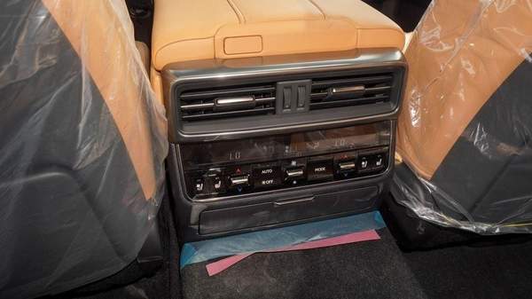 Lexus LX 700h 3.5L Hybrid 5 Seats