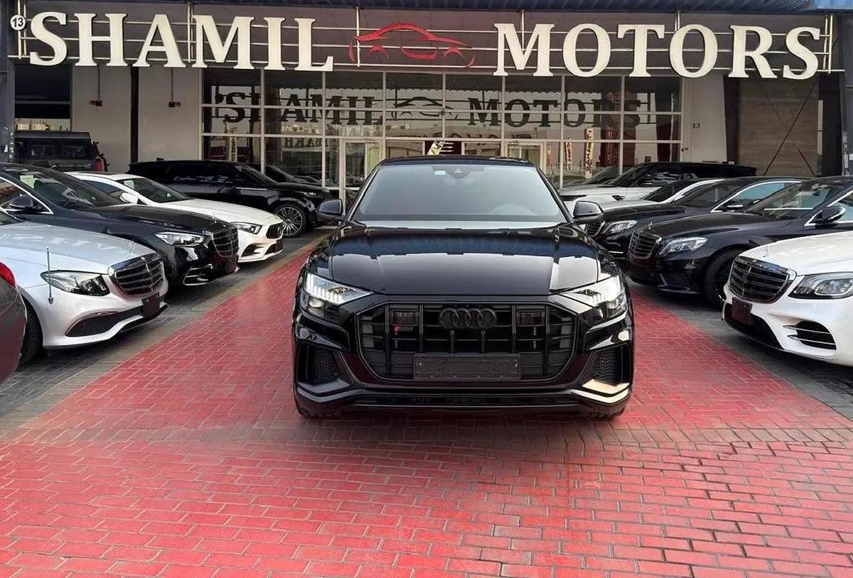 Audi SQ8-7-7