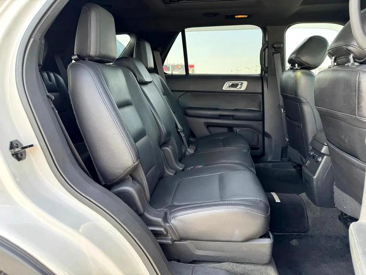 Ford Explorer XLT 2014 - Japanese Specs-12-12