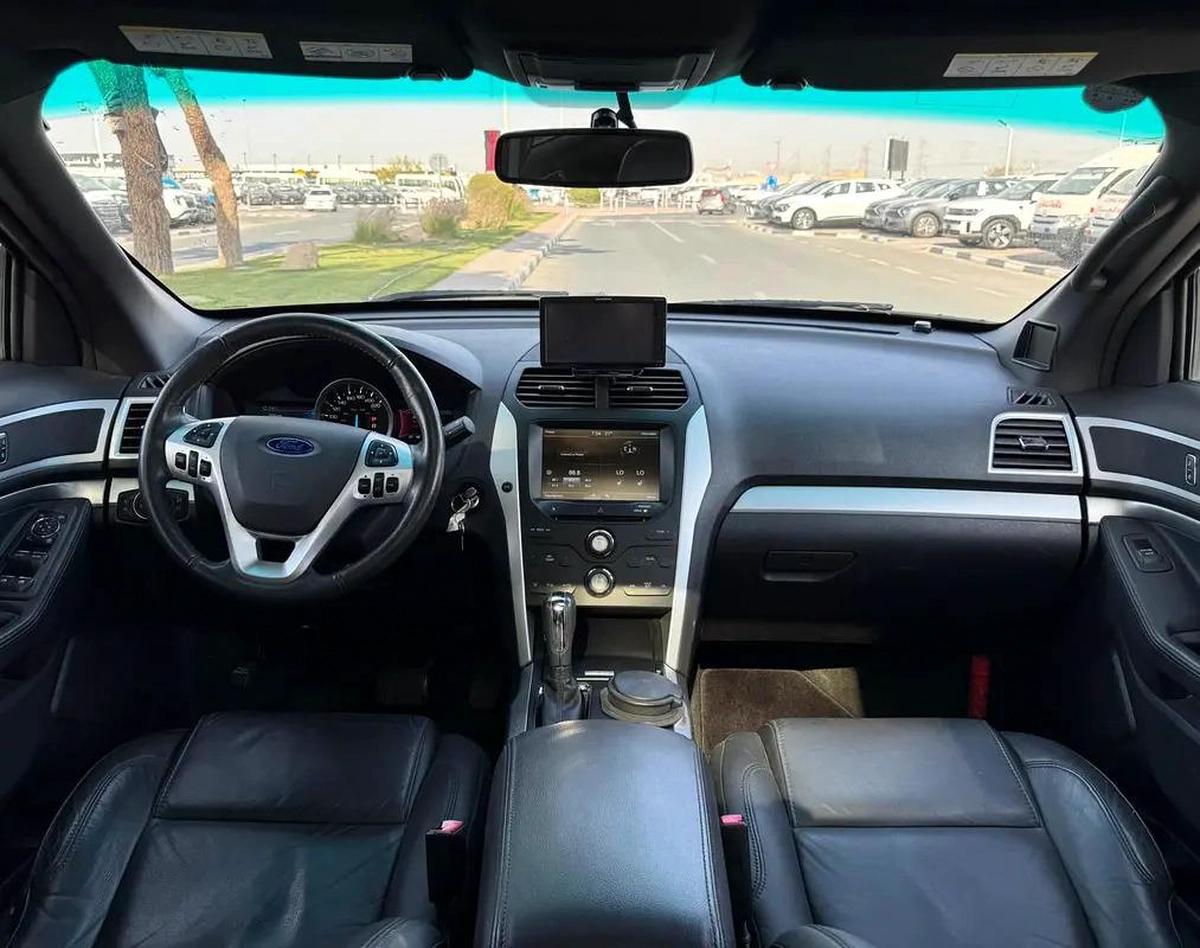 Ford Explorer XLT 2014 - Japanese Specs-5-5