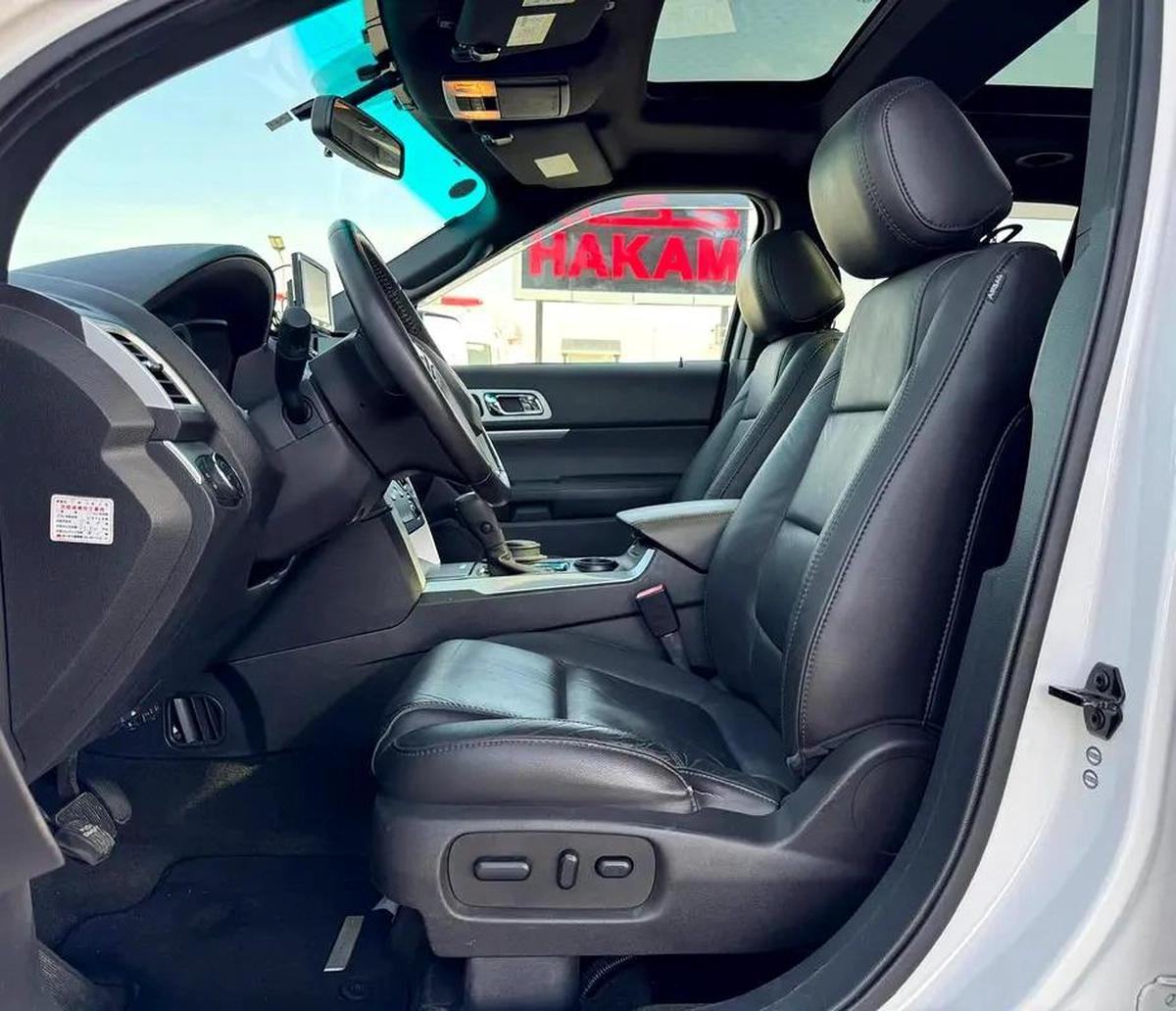 Ford Explorer XLT 2014 - Japanese Specs-4-4