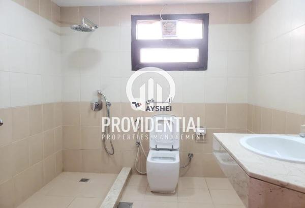 VILLA FOR RENT IN AL KARAMAH