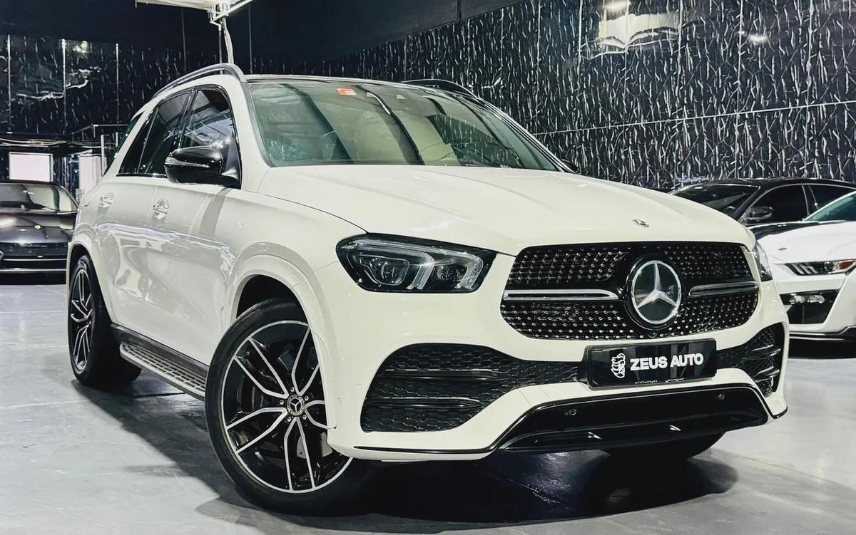 Mercedes-Benz GLE 450 2021 GCC specs for 264,000.00 AED-1-1