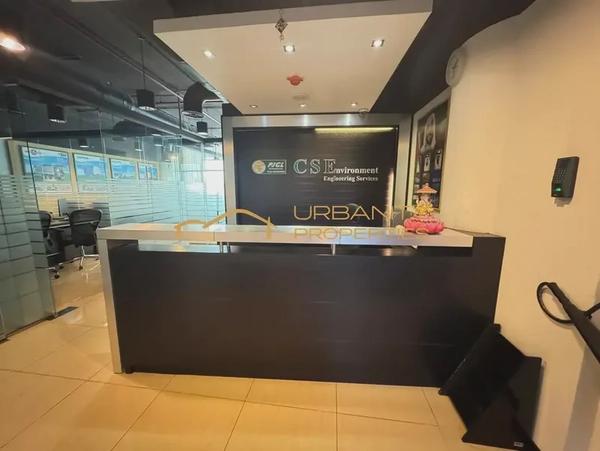 Fully Furnished Office | Prime Business Bay Location | 938 Sqft