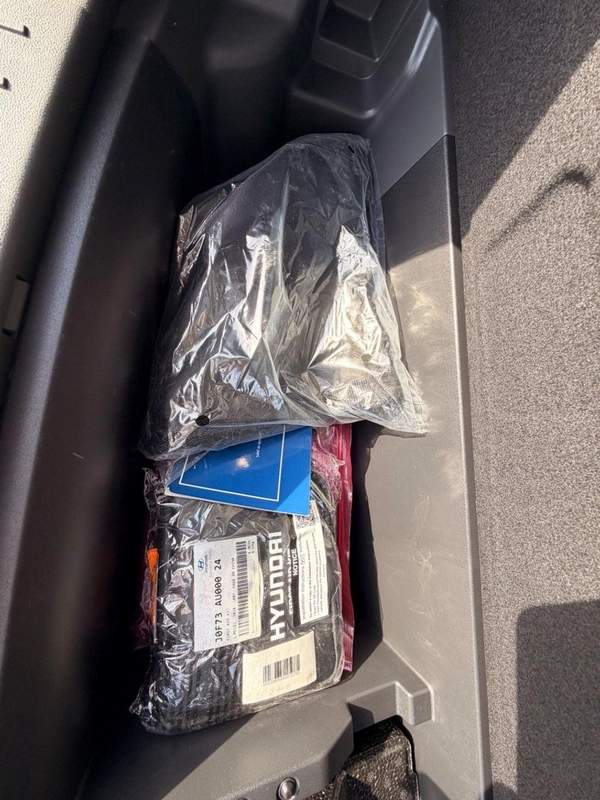 Hyundai Santa Fe Limited 2.5L // panoramic, 360 camera// full option 2024