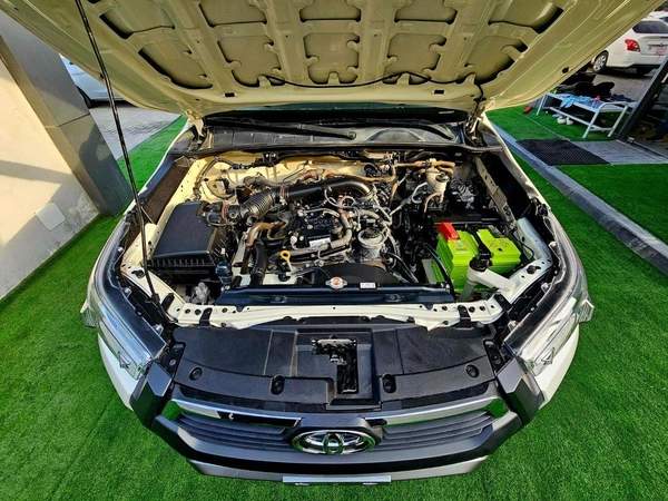 Toyota Hilux PATROL/ AUTO GEAR/ WIDE BODY / AUTO WINDOWS / FULL OPTION