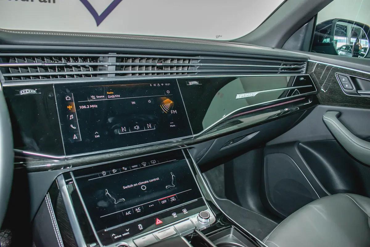 AUDI WARRANTY 2028 UNLIMITED KMS / SERVICE PACKAGE TILL 2030 OR 75,000 KMS | 3.0L 55 TFSI-11-11