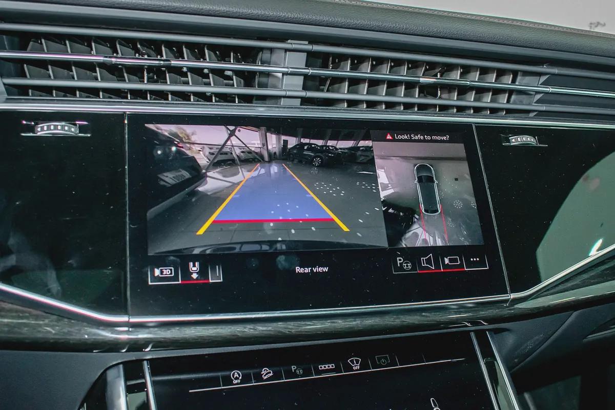 AUDI WARRANTY 2028 UNLIMITED KMS / SERVICE PACKAGE TILL 2030 OR 75,000 KMS | 3.0L 55 TFSI-14-14