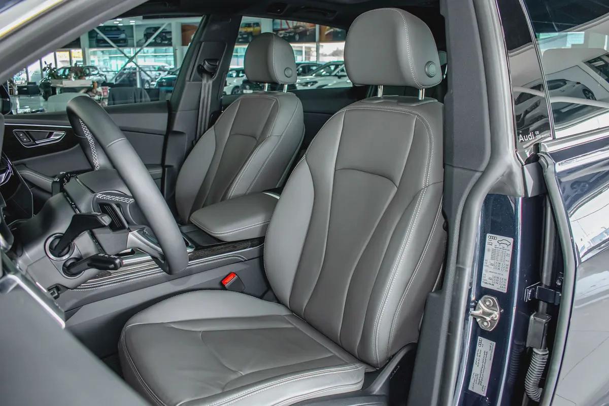 AUDI WARRANTY 2028 UNLIMITED KMS / SERVICE PACKAGE TILL 2030 OR 75,000 KMS | 3.0L 55 TFSI-16-16