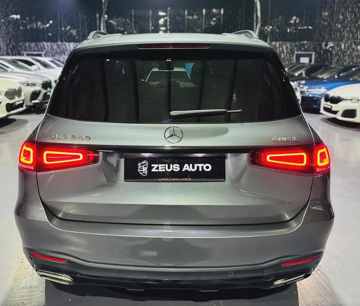 Mercedes-Benz GLS 580 2020 GCC specs for 269,000.00 AED-6-6