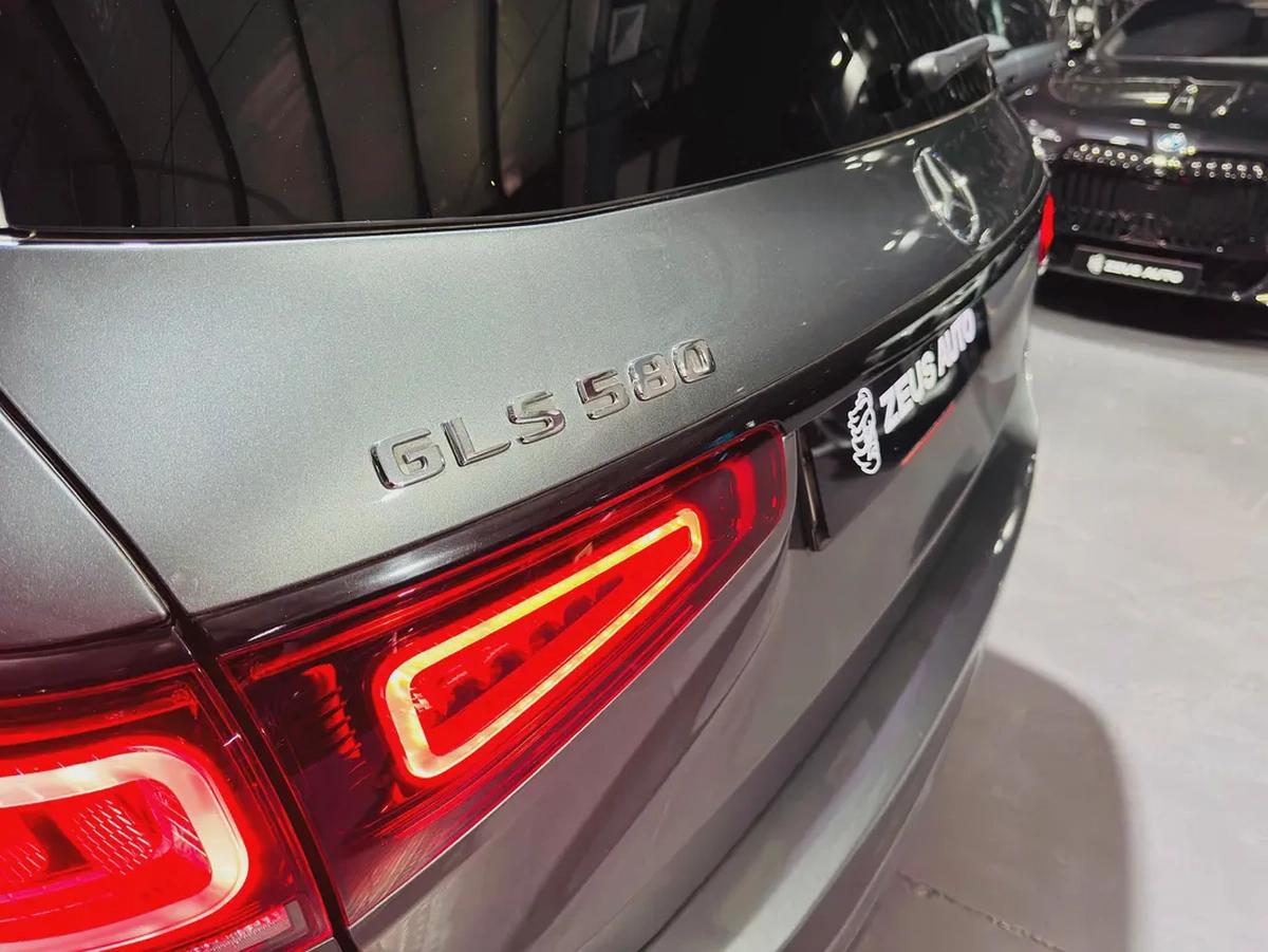 Mercedes-Benz GLS 580 2020 GCC specs for 269,000.00 AED-8-8