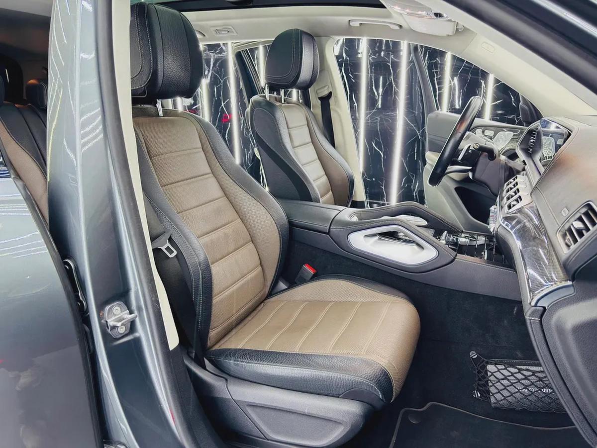 Mercedes-Benz GLS 580 2020 GCC specs for 269,000.00 AED-13-13