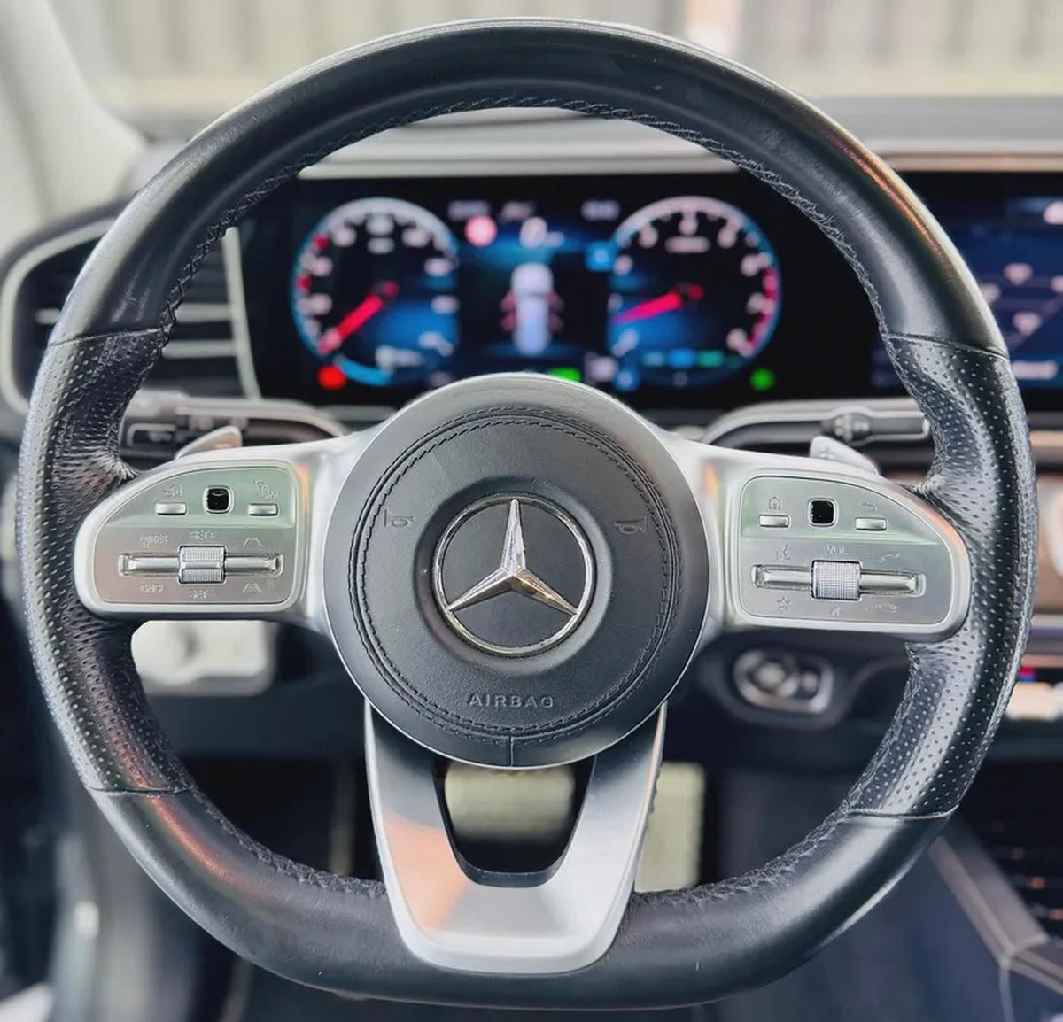 Mercedes-Benz GLS 580 2020 GCC specs for 269,000.00 AED-15-15