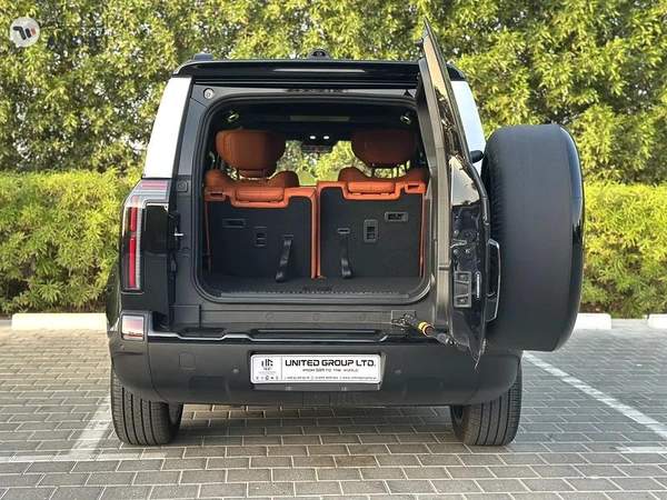 ROX 01 VIP 6 Seaters