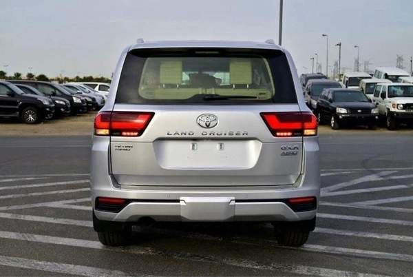 Toyota Land Cruiser 2025 TOYOTA LAND CRUISER 300 GXR V6 3.3L DIESEL 7 SEAT AT