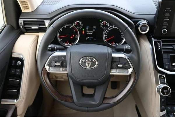 Toyota Land Cruiser 2025 TOYOTA LAND CRUISER 300 GXR V6 3.3L DIESEL 7 SEAT AT