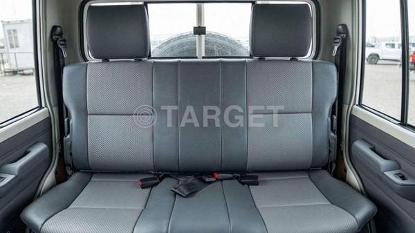 Toyota Land Cruiser Pick Up TOYOTA LAND CRUISER 79 4.2L 4X4 MY2025 diesel