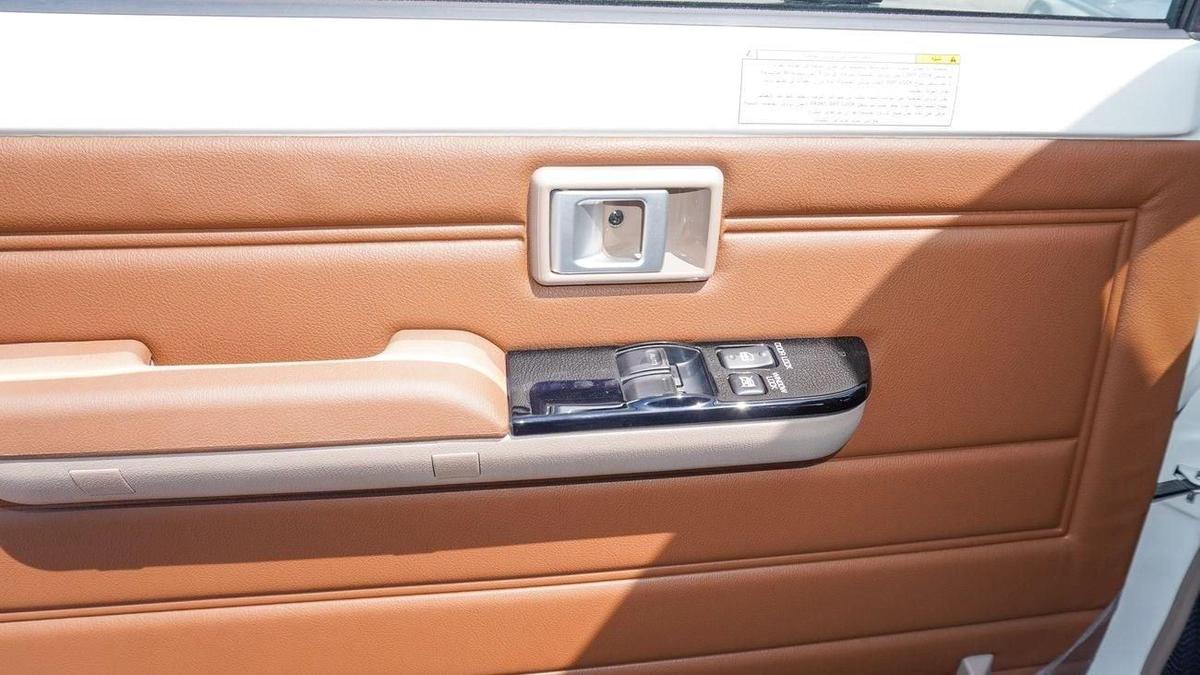 Toyota Land Cruiser 70 LX 4.0L V6 A/T Al Futtaim-9-9