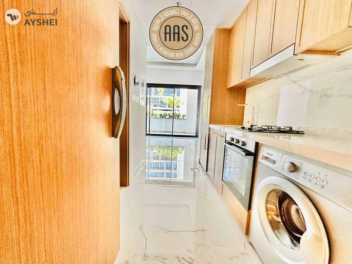 Pool view •• chiller free •• huge size •• with kitchen appliances-1-landscape