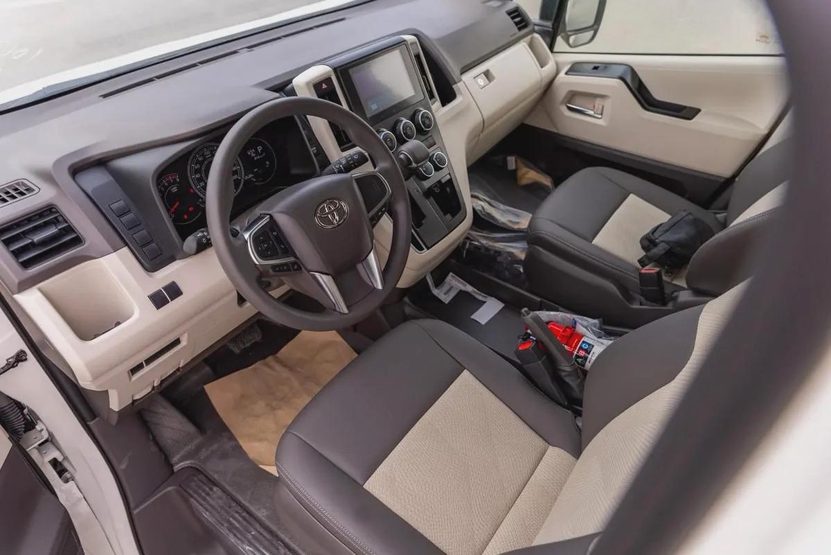 Toyota Hiace GL 2026 - GCC Specs - Brand New-4-4