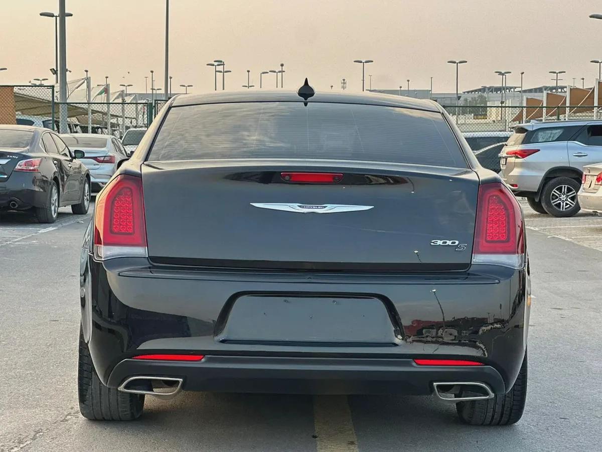 كرايسلر 300c مواصفات امريكية 2020 بحالة جيدة-6-6
