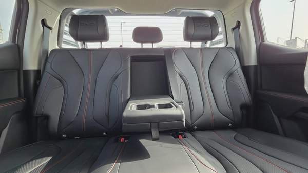 BYD SHARK 6 DMO (White)