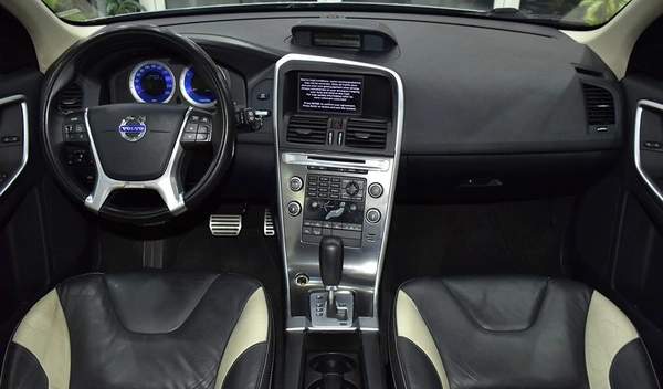 Volvo T6 AWD R-Design ( 2010 Model ) in Silver Color GCC Specs