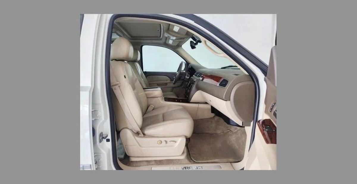 Chevrolet Tahoe LTZ 5.3L-8CYL - FULL OPTION-7-7