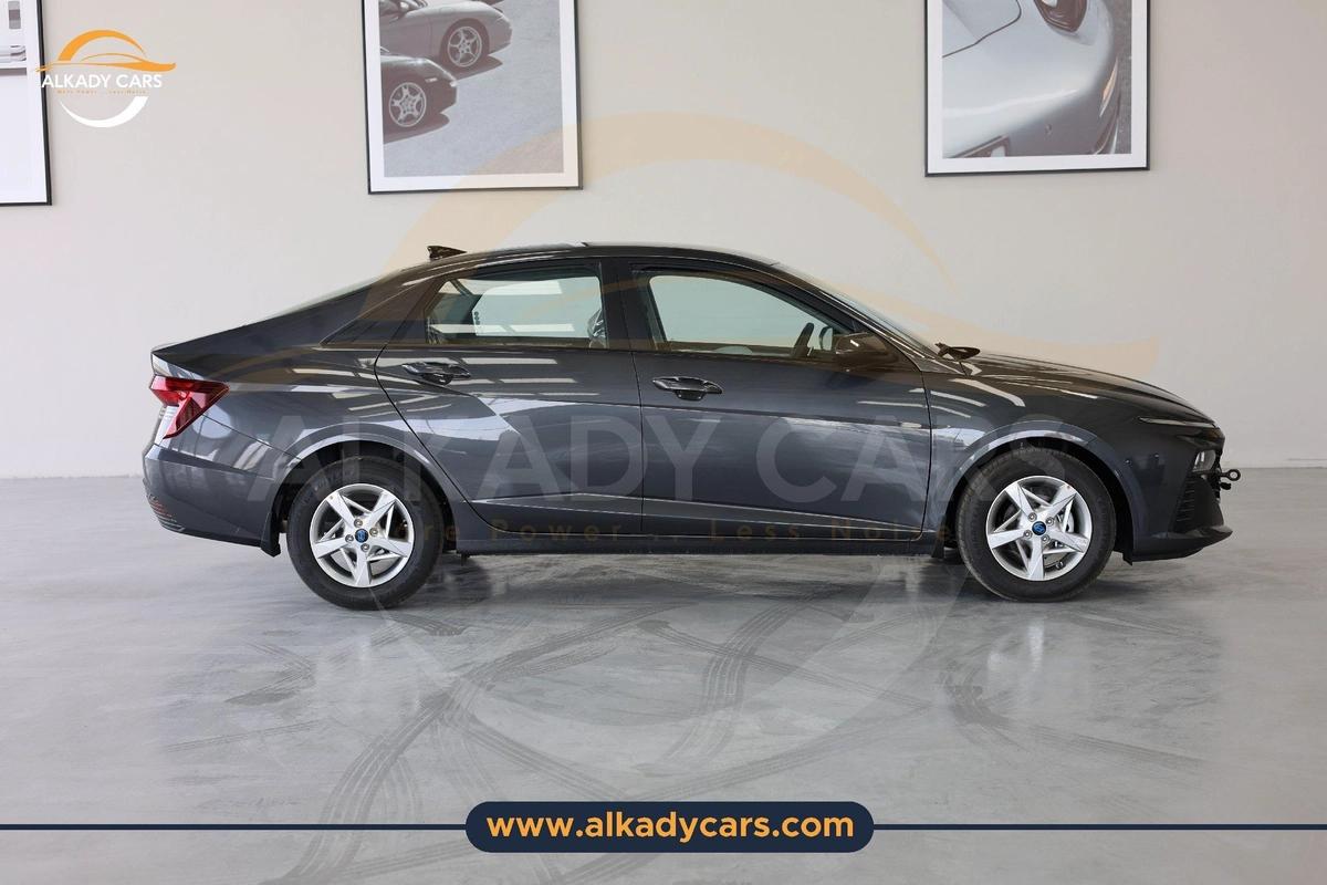HYUNDAI ACCENT 1.5L PREMIUM 2025-2-2