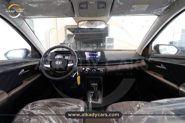 HYUNDAI ACCENT 1.5L PREMIUM 2025