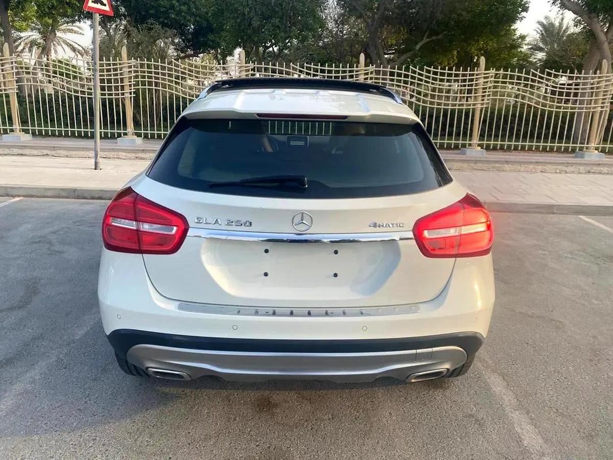 2015 Mercedes GLA 250 4 MATIC || FULL SERVICE AT AGENCY || ACCIDENT FREE|| FULLY LOADED-15-15
