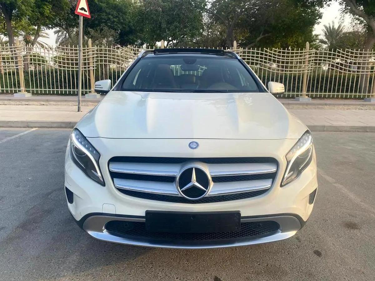 2015 Mercedes GLA 250 4 MATIC || FULL SERVICE AT AGENCY || ACCIDENT FREE|| FULLY LOADED-0-0