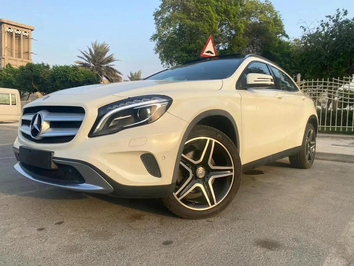 2015 Mercedes GLA 250 4 MATIC || FULL SERVICE AT AGENCY || ACCIDENT FREE|| FULLY LOADED-2-2