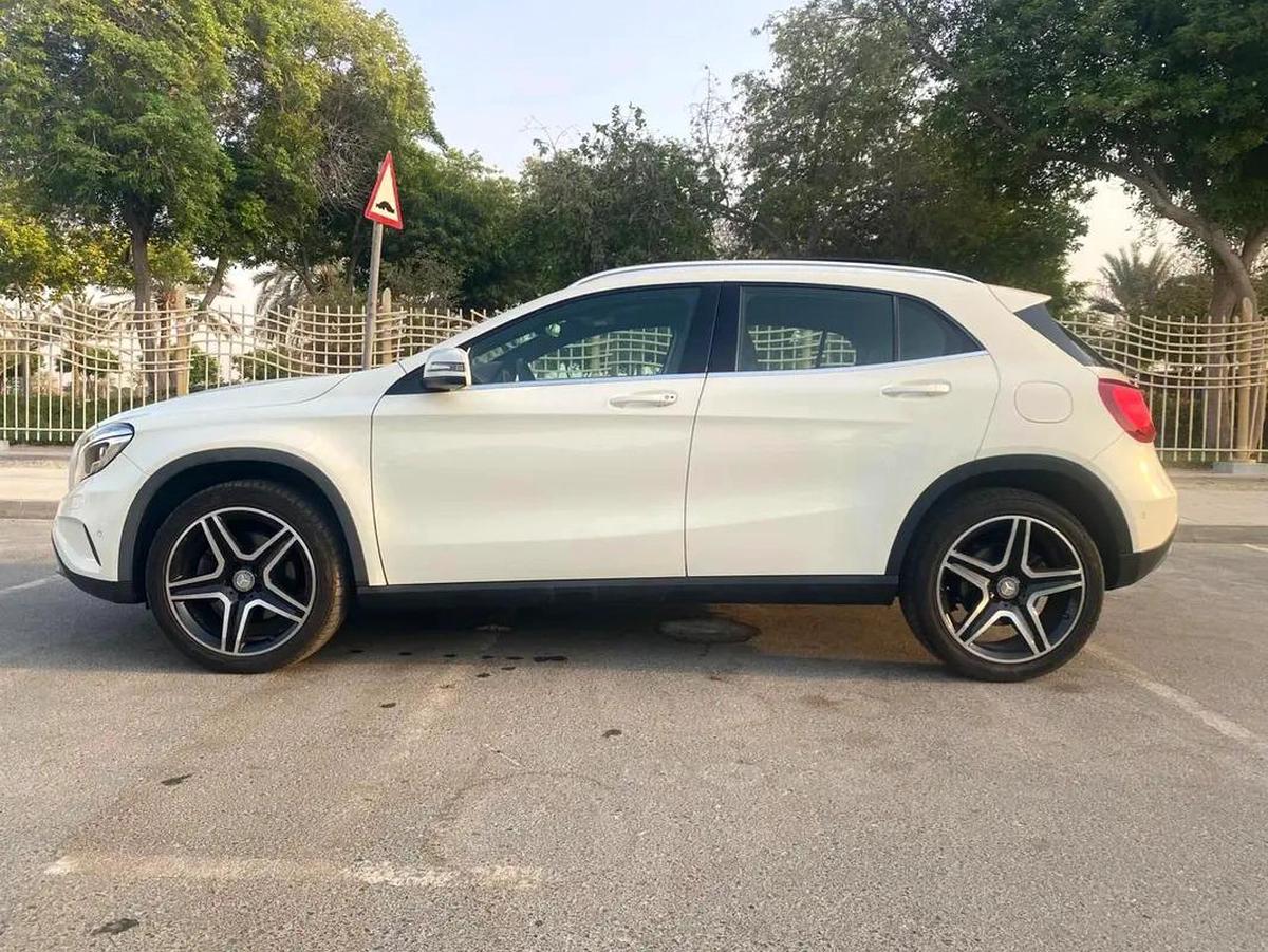2015 Mercedes GLA 250 4 MATIC || FULL SERVICE AT AGENCY || ACCIDENT FREE|| FULLY LOADED-11-11