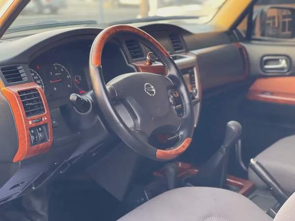 نيسان فتك سفاري 2016 جير عادي فتحه دفلوك ثلاجه