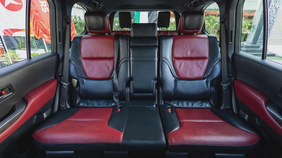 Toyota Land Cruiser 2022-18-18