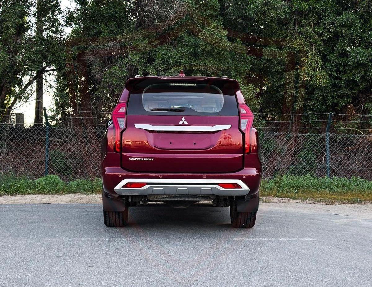 Used Mitsubishi Montero Sport 2022-13-13
