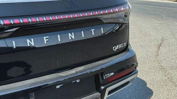 Infiniti QX80 Sensory 2026 GCC 3.5L Twin Turbo 6 Cylinders Brand New For Export