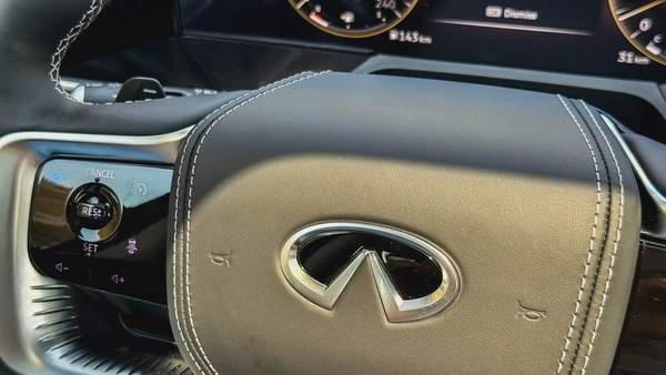 Infiniti QX80 Sensory 2026 GCC 3.5L Twin Turbo 6 Cylinders Brand New For Export