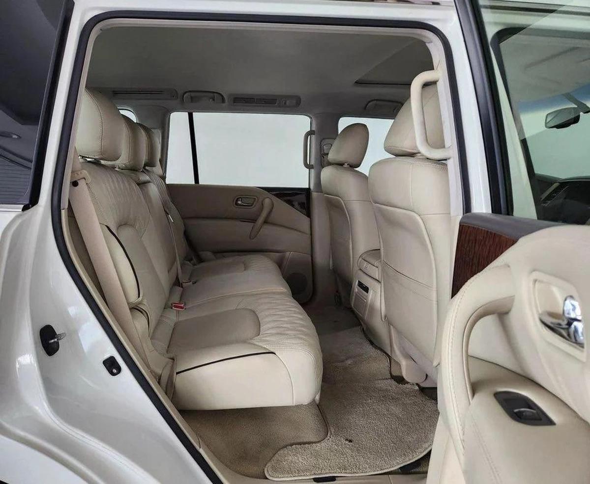 Nissan Patrol SE T1 5.6L 5.6L-8CYL UPGRADED WITH 2023 KIT - EXCELLENT CONDITION-1-1