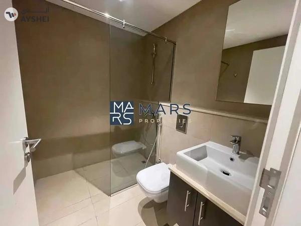 Spacious 3 bedrooms in single row available for rent in nasma residence for 100,000 AED yearly