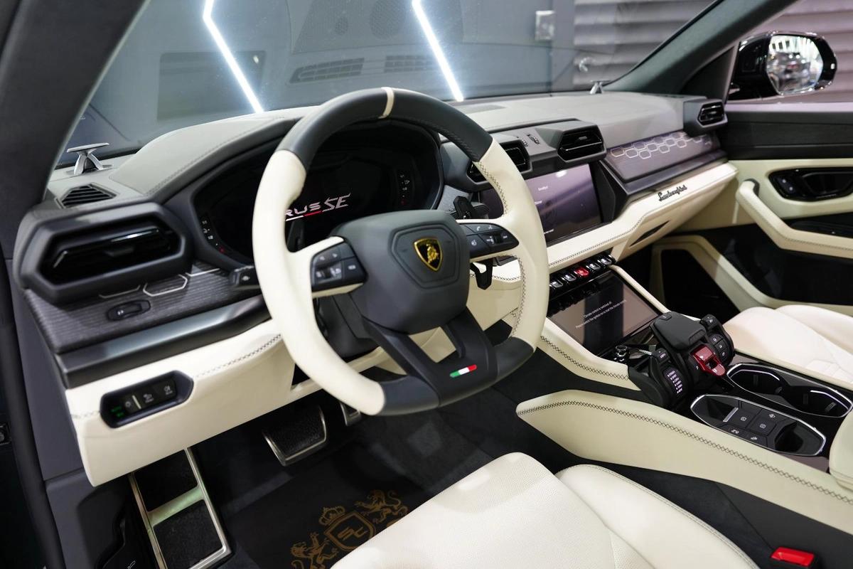 Lamborghini Urus SE 2025-3-3